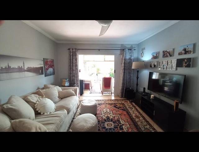 2 BEDROOM PROPERTY TO RENT IN MORELETAPARK